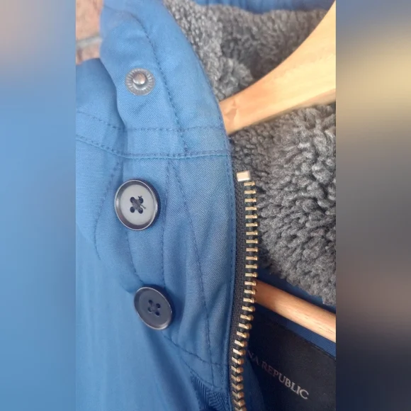 Banana Republic Men's Winter Parka Cobalt Blue | Quilted Interior | Buttons Zip - Picture 13 of 14